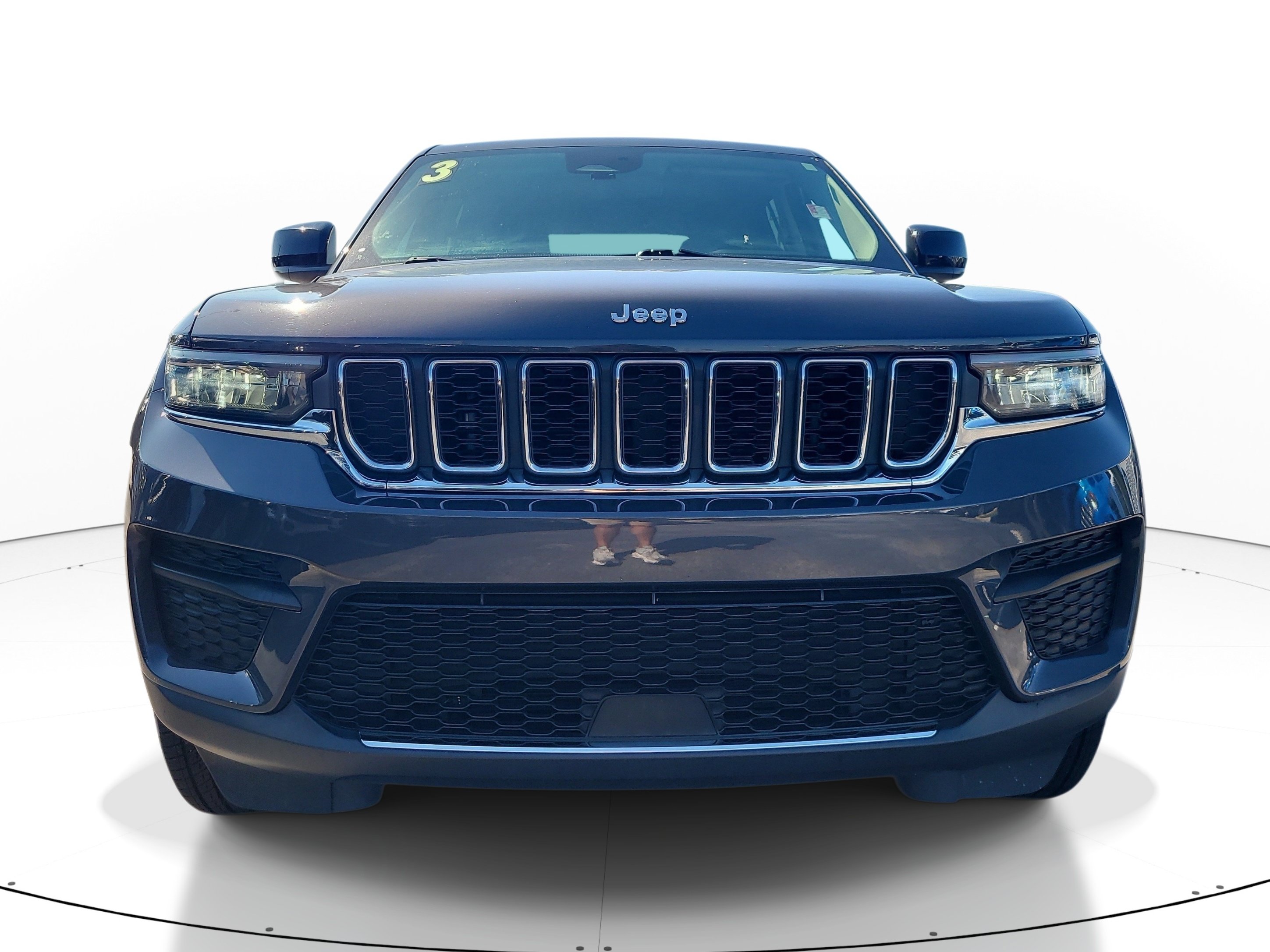 Used 2023 Jeep Grand Cherokee Laredo SUV