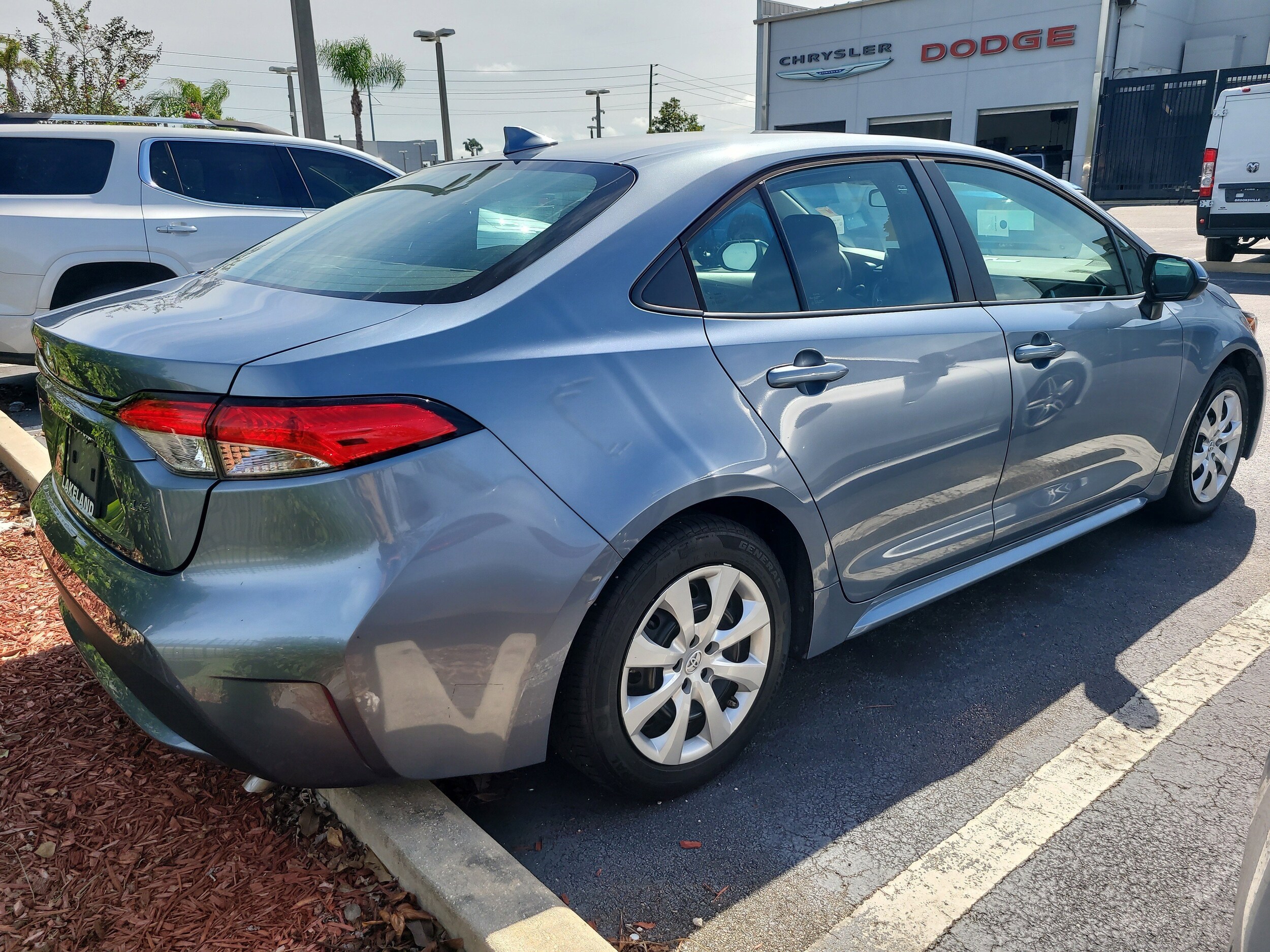 2022 Toyota Corolla LE photo 4