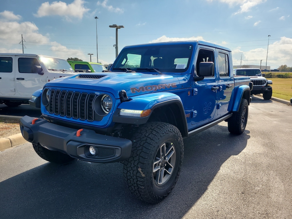 New 2026 Jeep Gladiator MOJAVE 4X4 Pickup