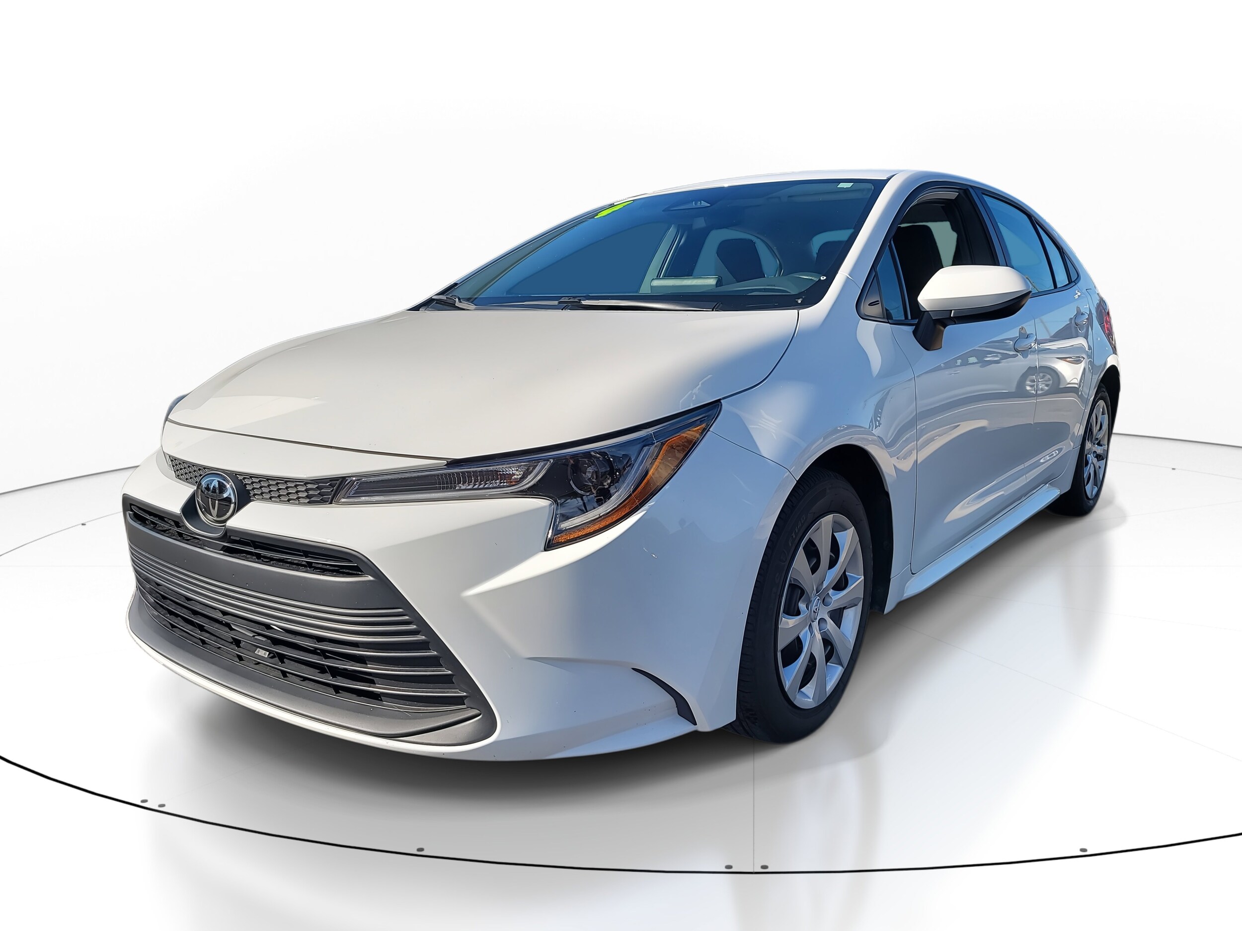 2024 Toyota Corolla LE photo 3