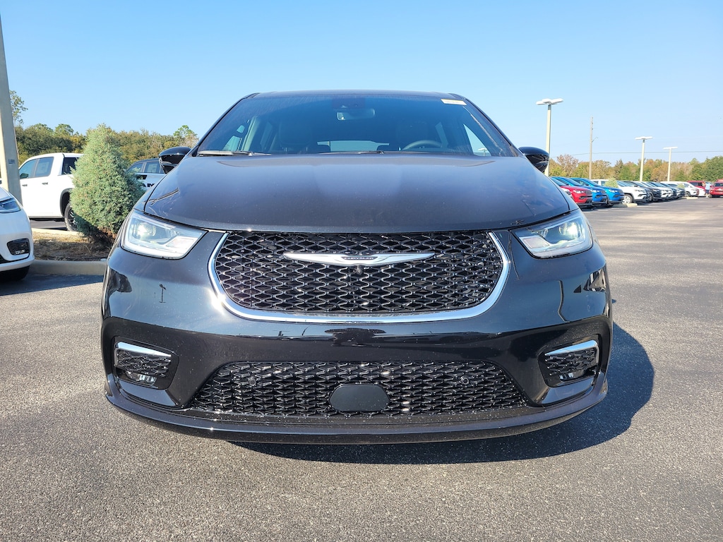 New 2026 Chrysler Pacifica SELECT Passenger Van