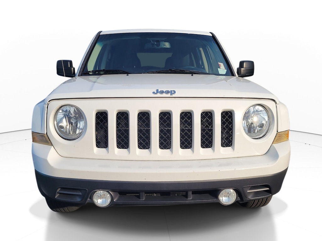 Used 2016 Jeep Patriot Latitude FWD SUV