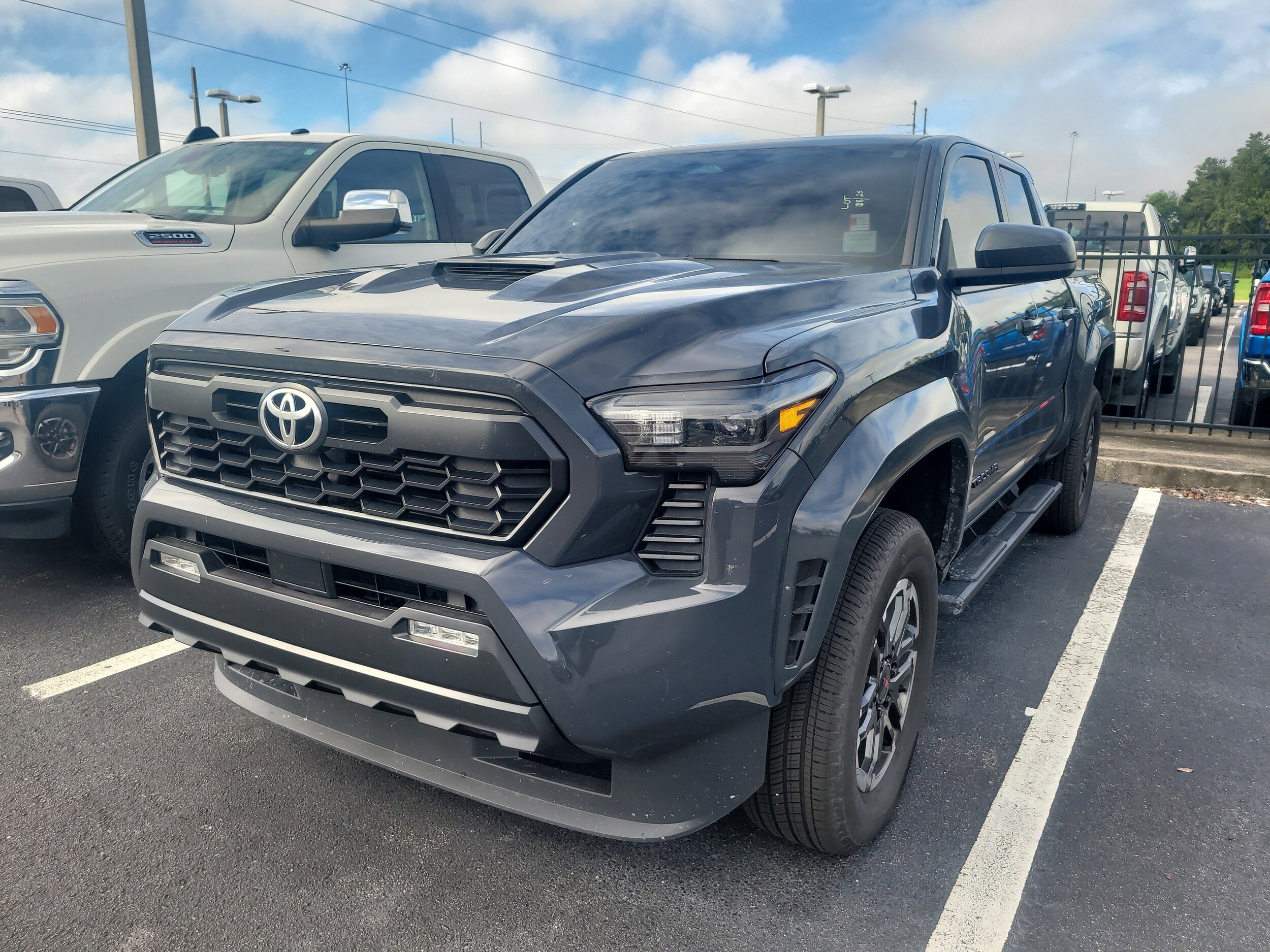 2024 Toyota Tacoma TRD Sport photo 3