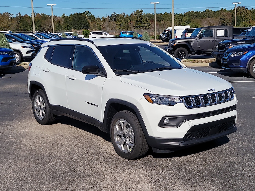 New 2026 Jeep Compass LATITUDE ALTITUDE 4X4 Sport Utility