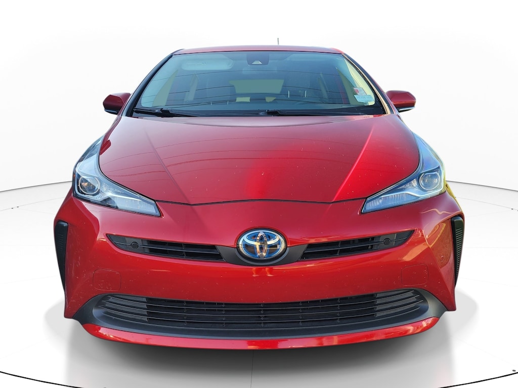 Used 2022 Toyota Prius L Hatchback
