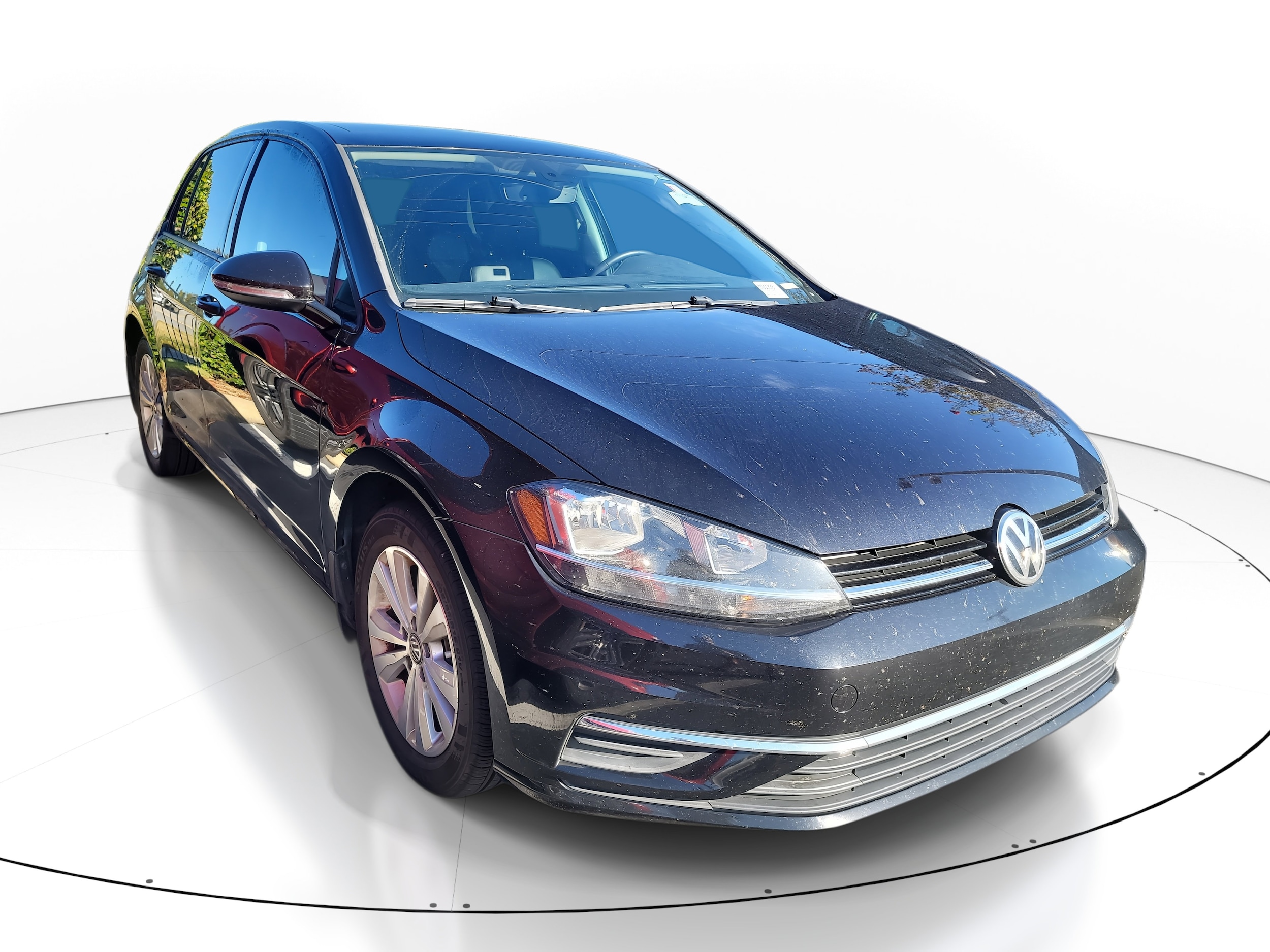 2021 Volkswagen Golf TSI's photo