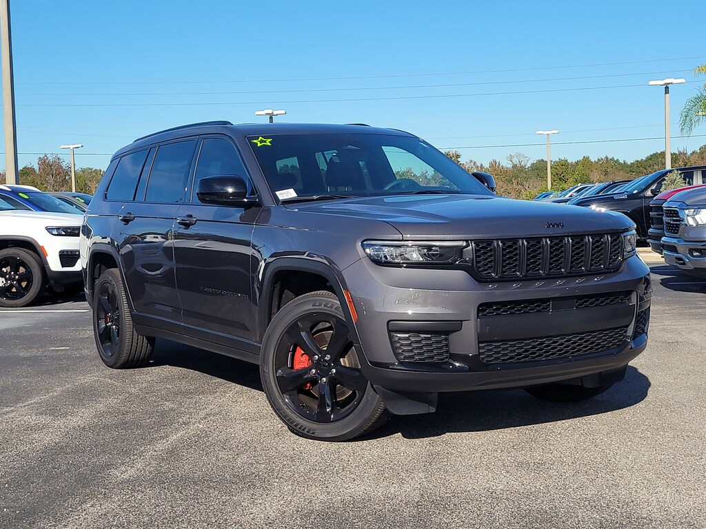 Used 2025 Jeep Grand Cherokee L Laredo SUV