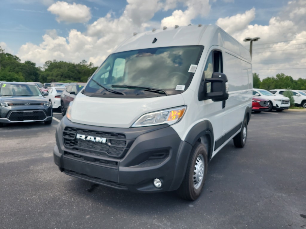 New 2025 Ram ProMaster PROMASTER 1500 TRADESMAN CARGO VAN HIGH ROOF 136' Cargo Van