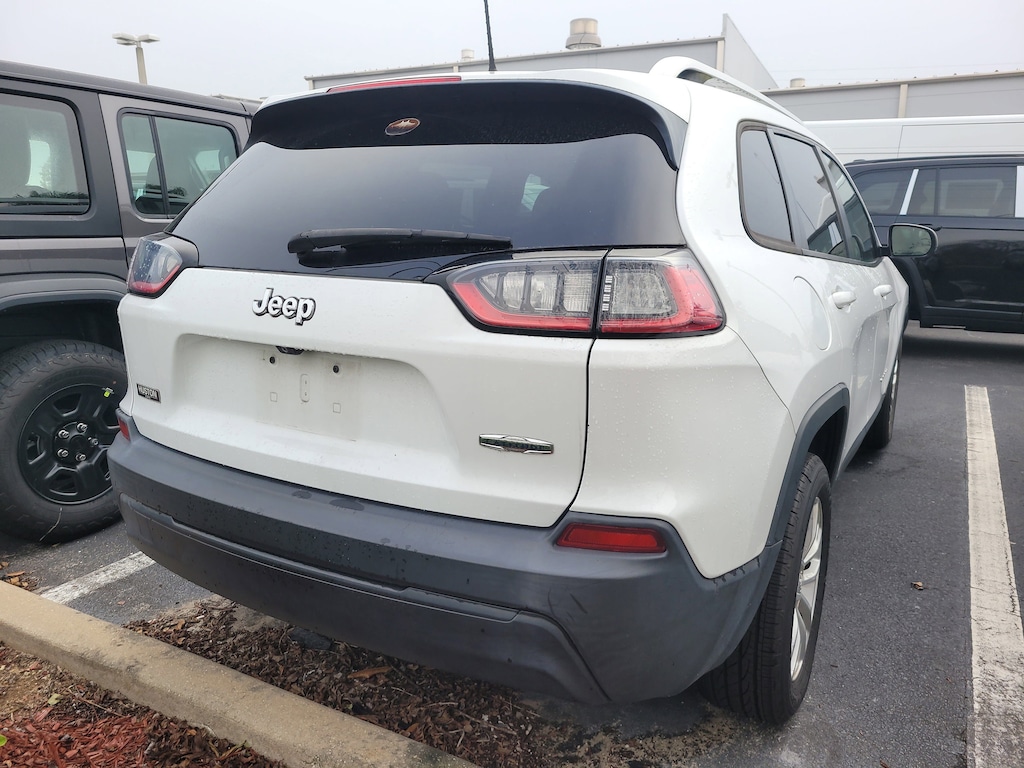 Used 2021 Jeep Cherokee Latitude SUV