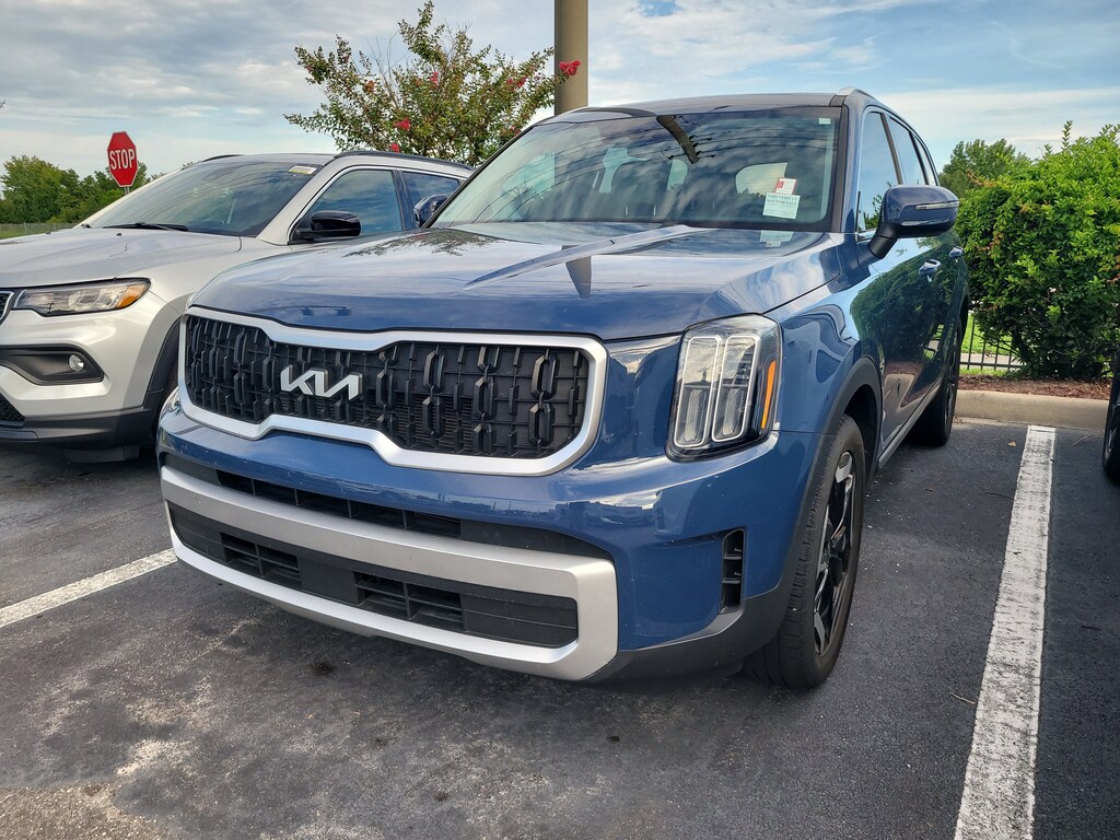 Used 2023 Kia Telluride EX SUV