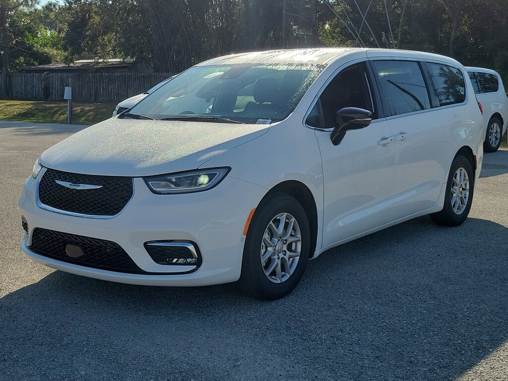 New 2026 Chrysler Pacifica SELECT Passenger Van