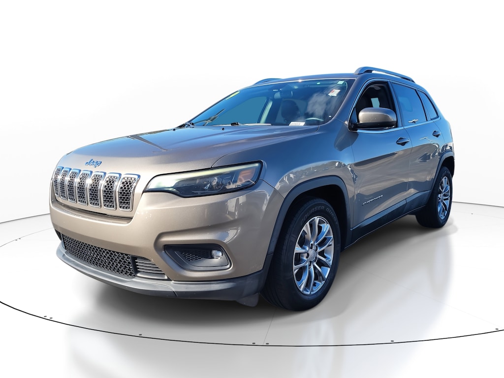 Used 2019 Jeep Cherokee Latitude Plus FWD SUV