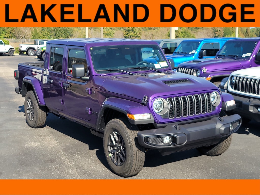 New 2026 Jeep Gladiator SPORT S 4X4 Pickup