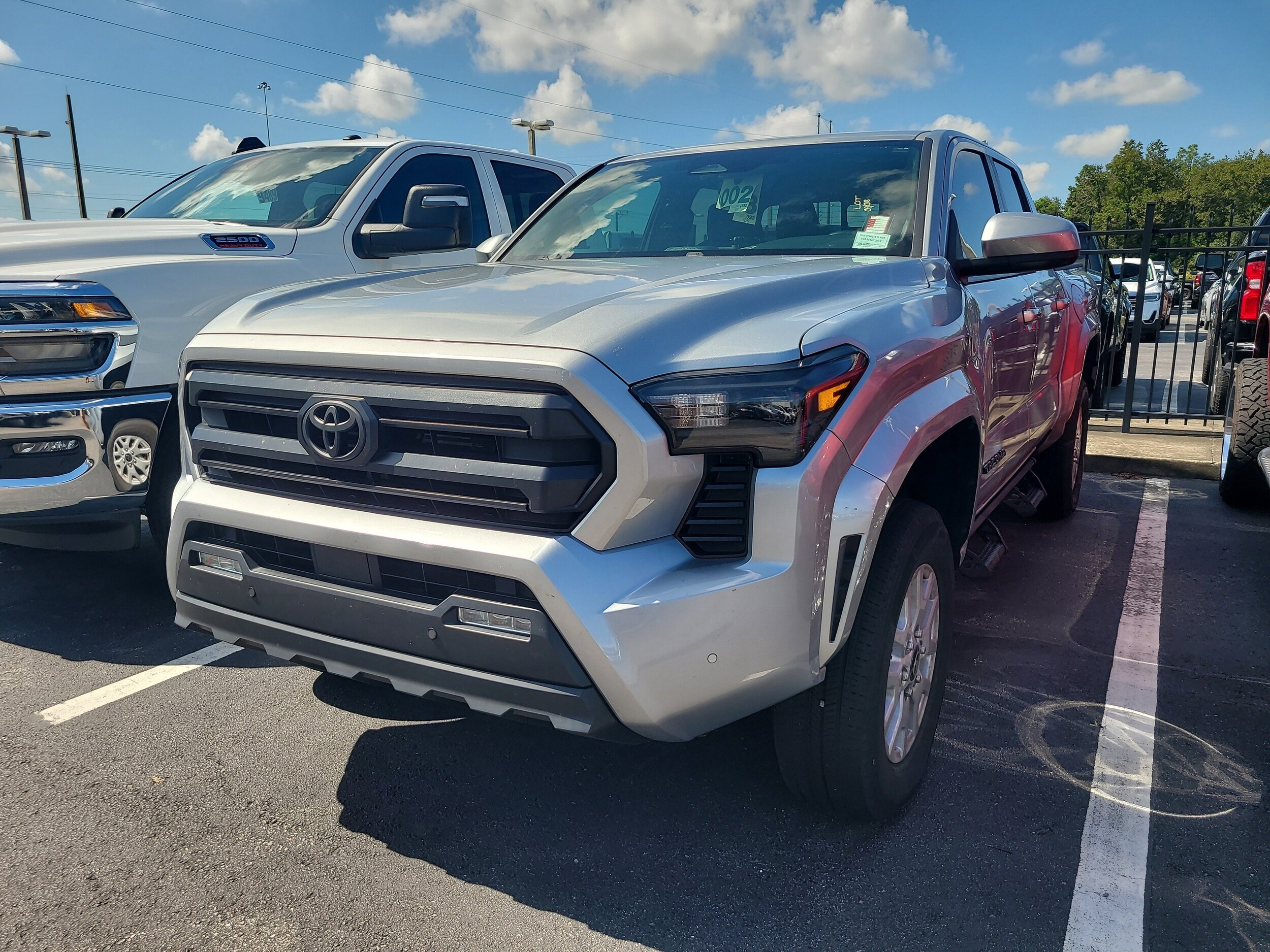2024 Toyota Tacoma SR5 photo 2