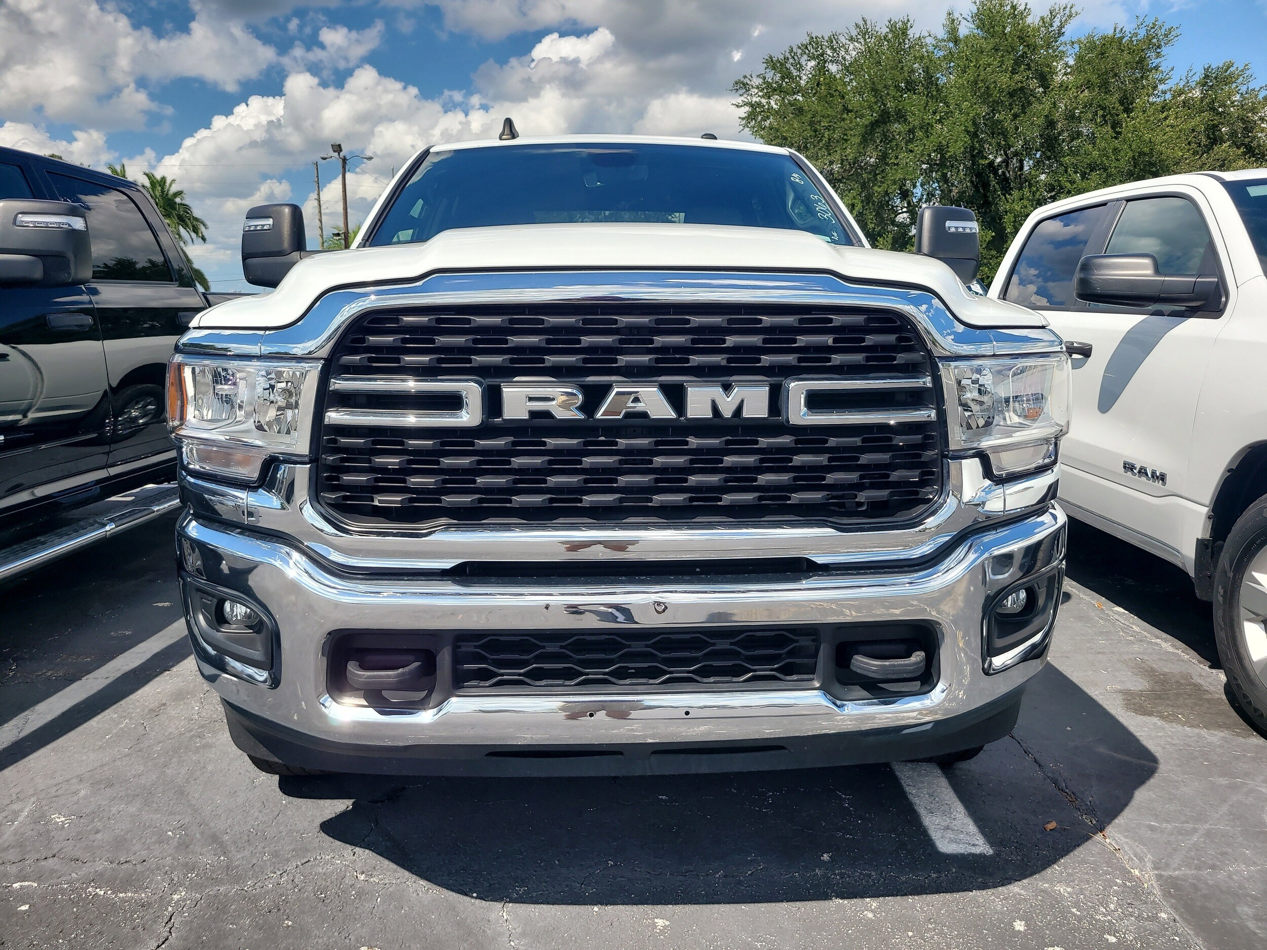 2023 Ram 2500 Big Horn photo 2