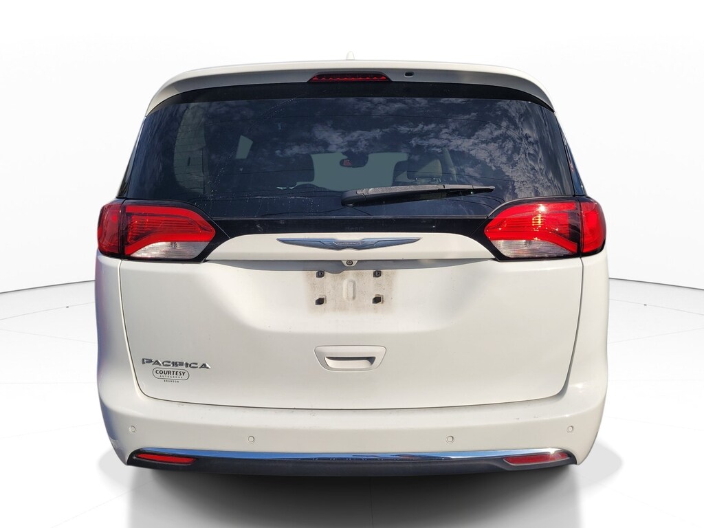Used 2017 Chrysler Pacifica Touring-L Plus Van