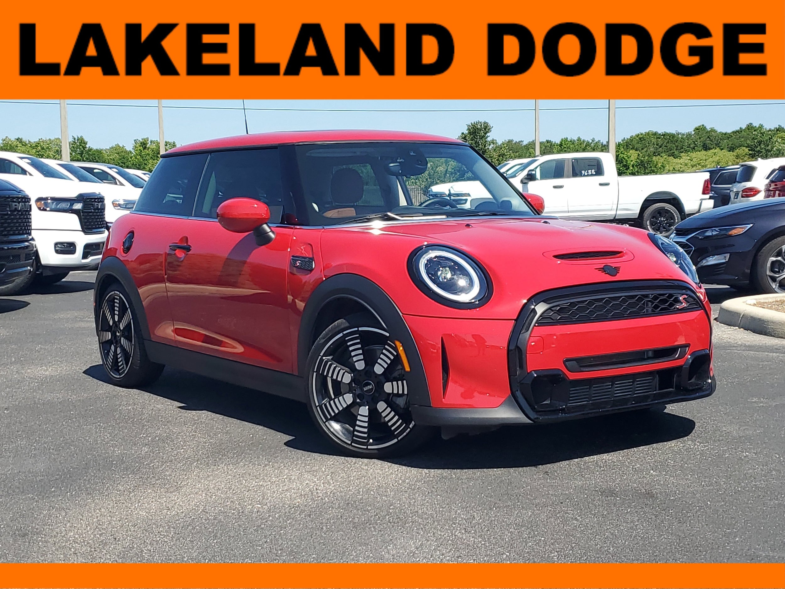 2024 MINI Hardtop 2 Door S's photo