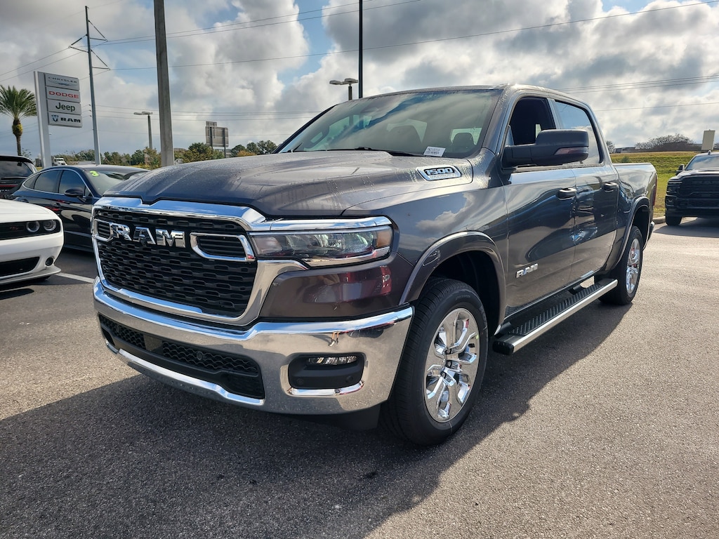 New 2026 Ram 1500 BIG HORN CREW CAB 4X2 5'7 BOX Pickup