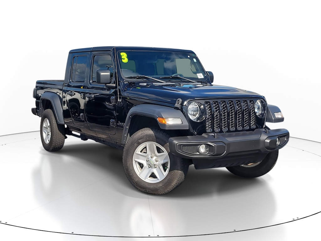 Used 2023 Jeep Gladiator Sport Truck Crew Cab