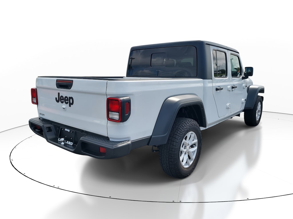 2023 Jeep Gladiator Sport S photo 4