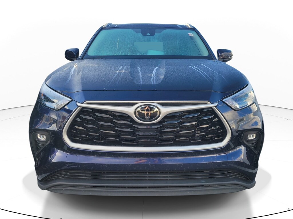 Used 2022 Toyota Highlander XLE SUV