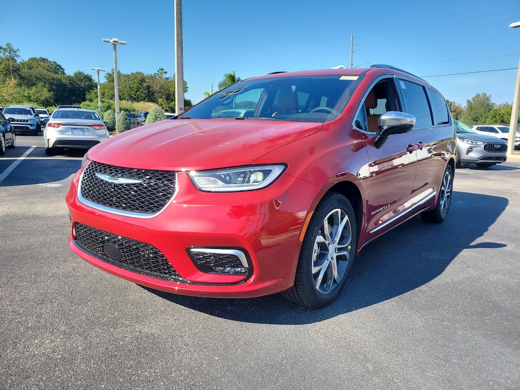 New 2026 Chrysler Pacifica PINNACLE Passenger Van