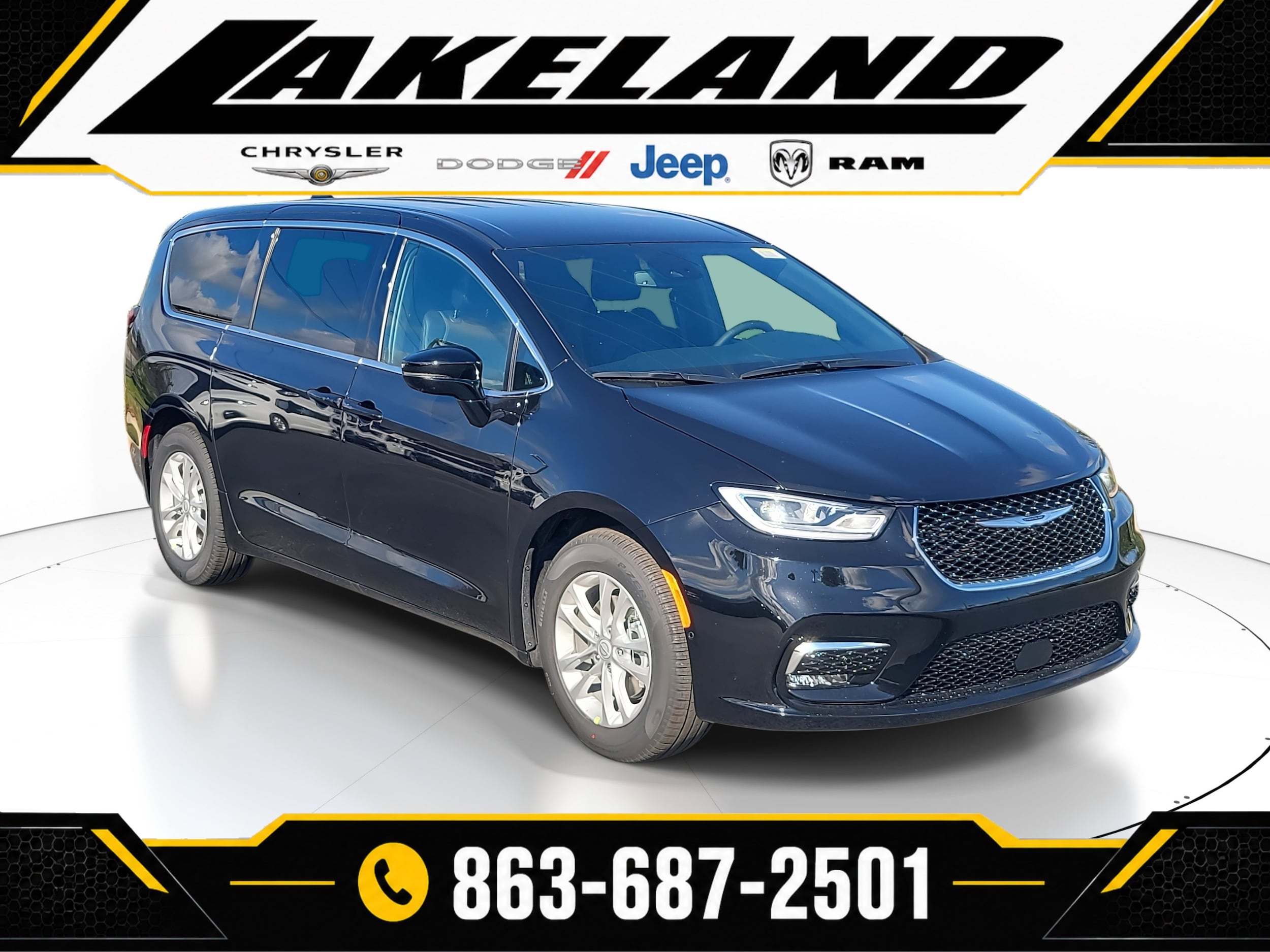 2026 Chrysler Pacifica Select's photo