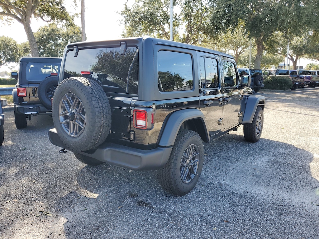 New 2026 Jeep Wrangler 4-DOOR SPORT S Sport Utility