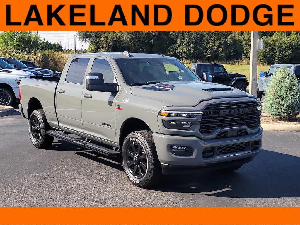 New 2026 Ram 2500 LARAMIE CREW CAB 4X4 6'4 BOX Pickup