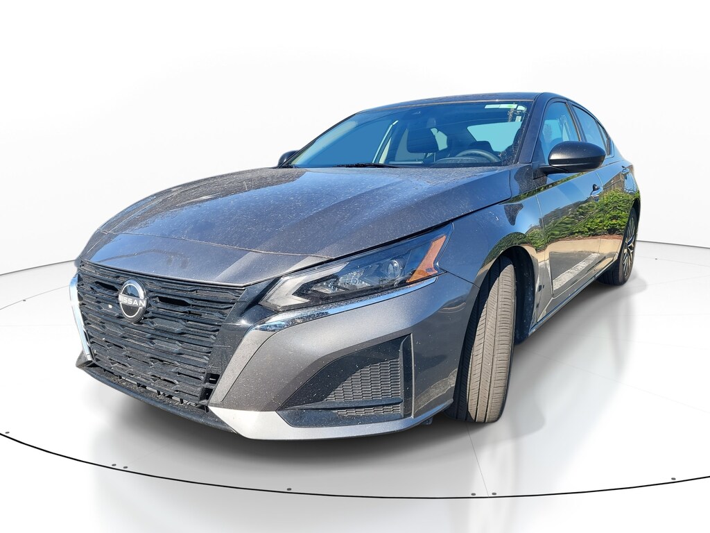 Used 2025 Nissan Altima SV Sedan