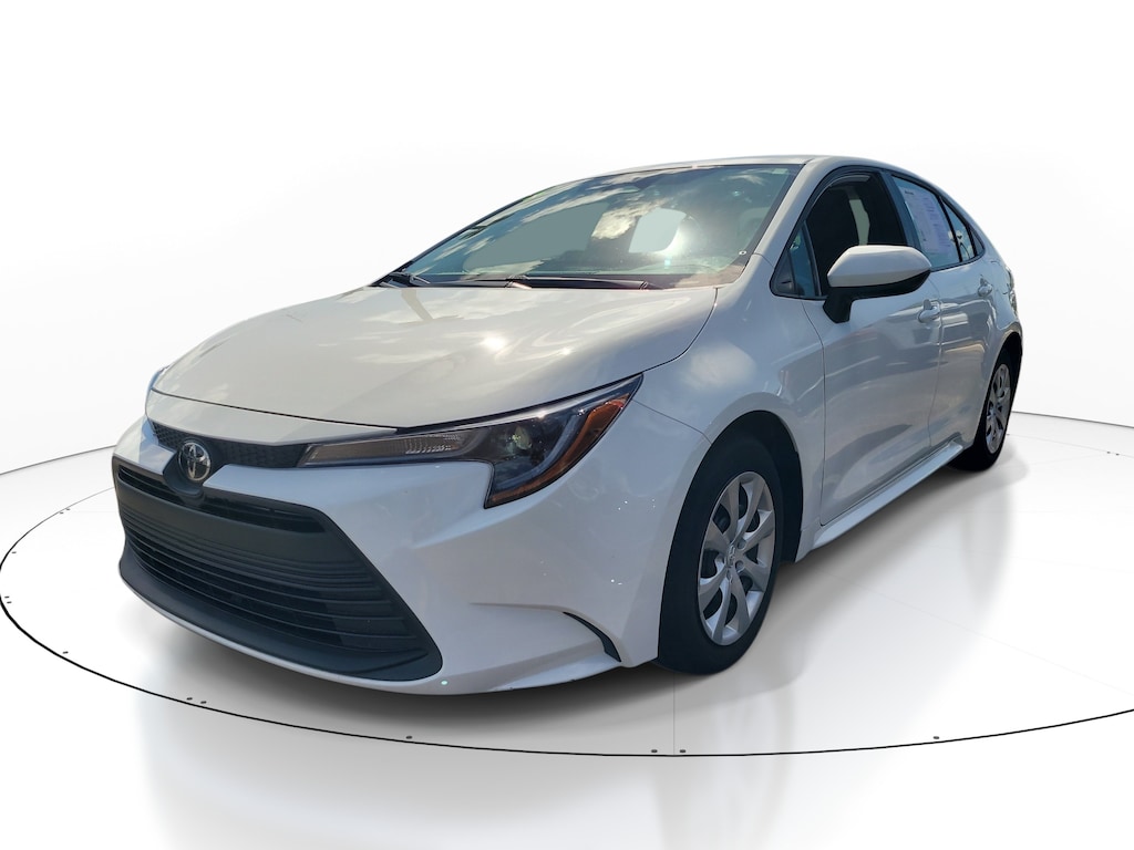 Used 2025 Toyota Corolla LE Sedan