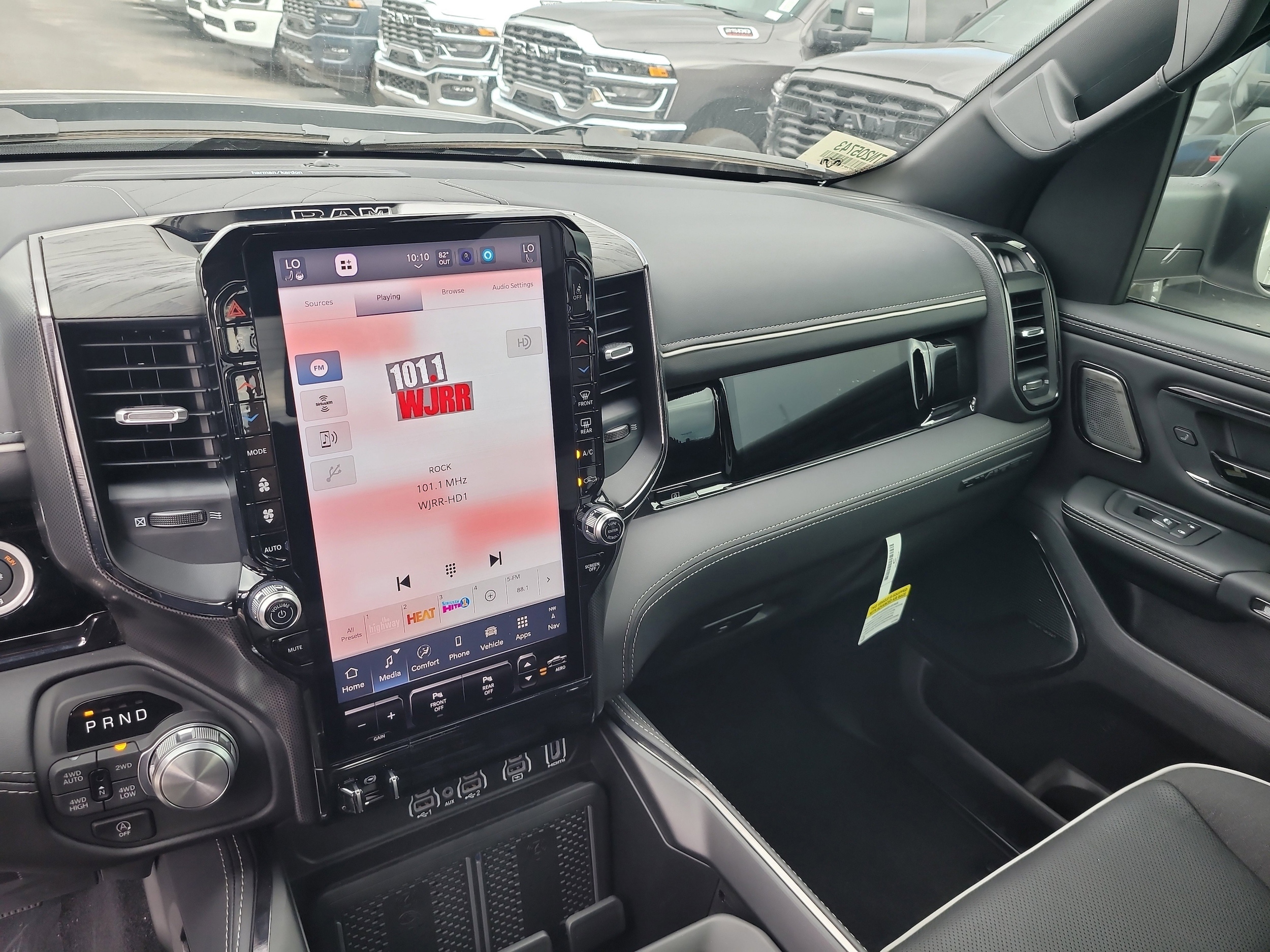 2026 RAM 1500 Limited - Photo 15