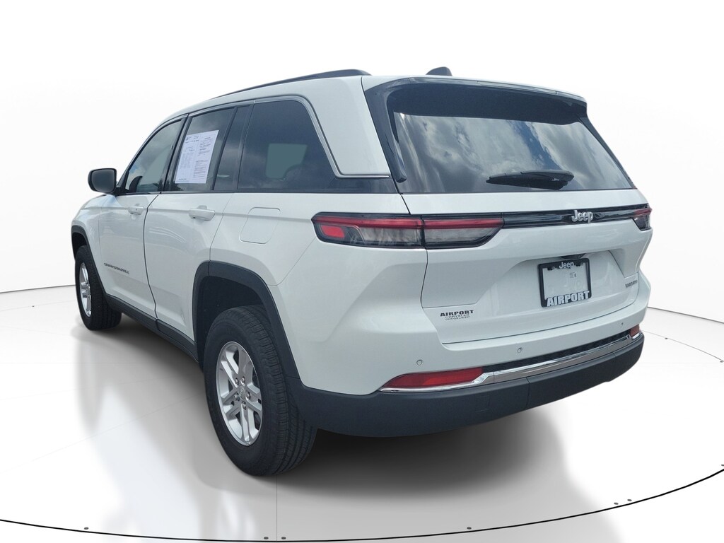 Used 2025 Jeep Grand Cherokee Laredo SUV