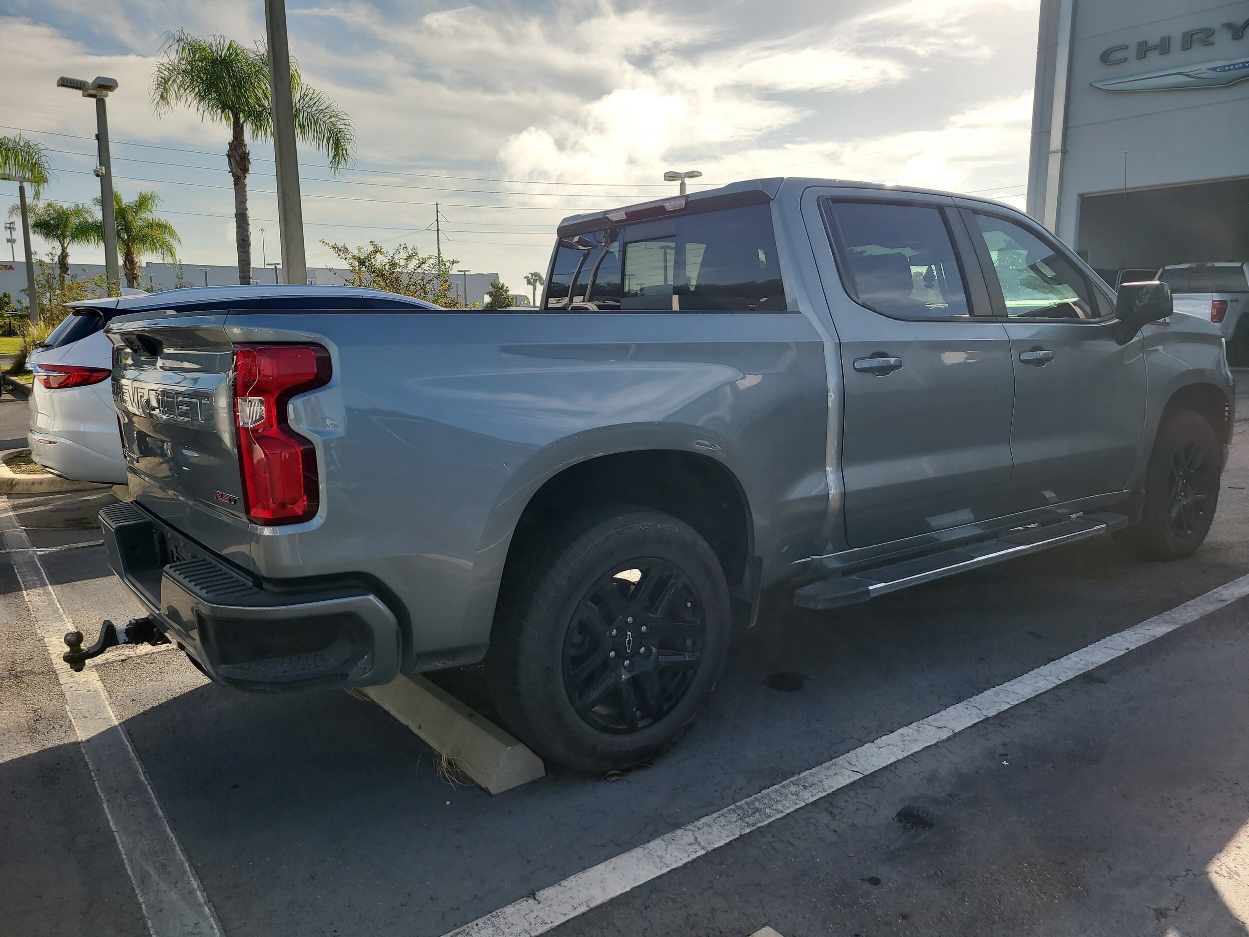 2023 Chevrolet Silverado 1500 RST photo 4