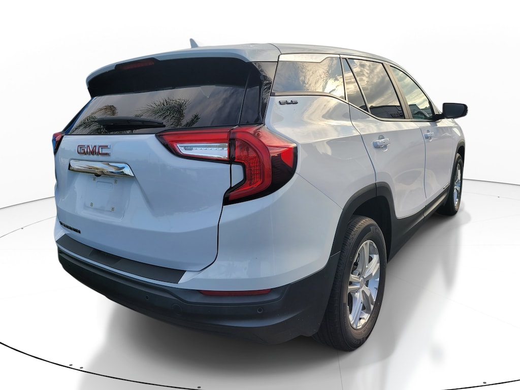 Used 2023 GMC Terrain SLE SUV