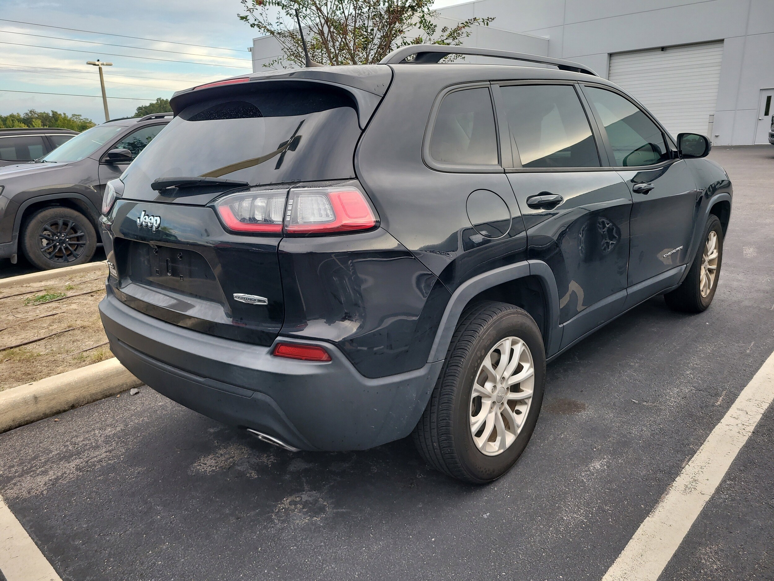 2022 Jeep Cherokee Latitude Lux photo 4