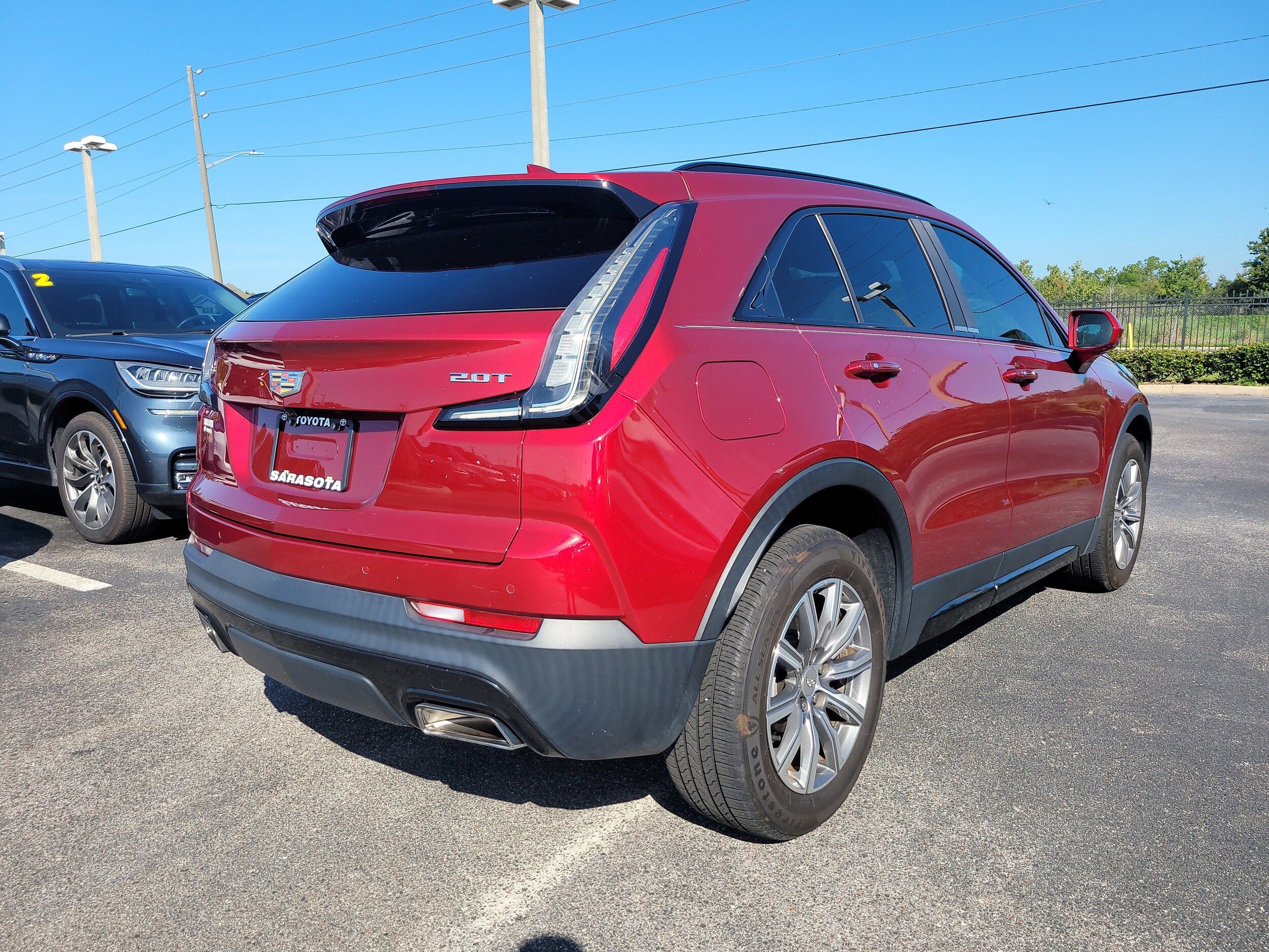 2019 Cadillac XT4 Sport photo 4