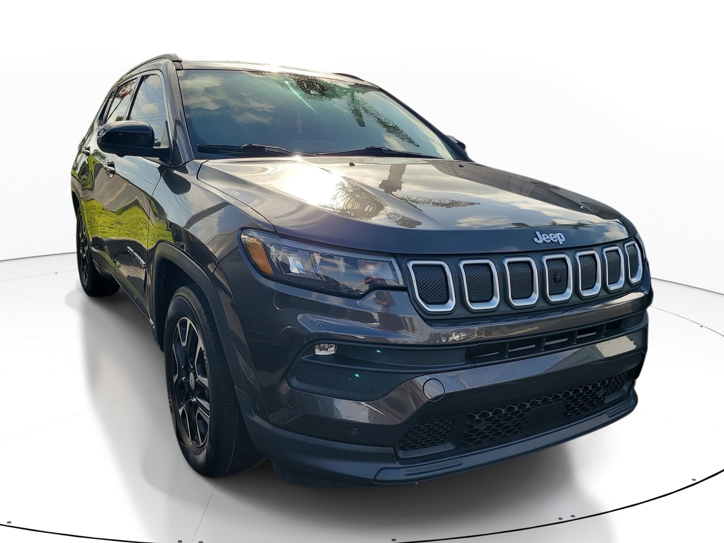 2022 Jeep Compass Latitude's photo