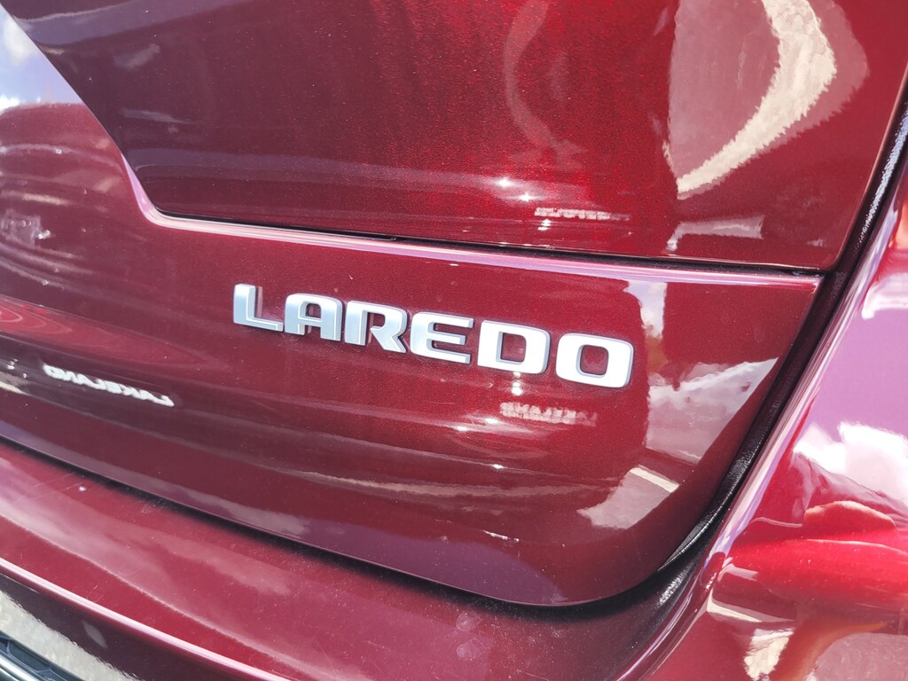 Used 2024 Jeep Grand Cherokee L Laredo SUV