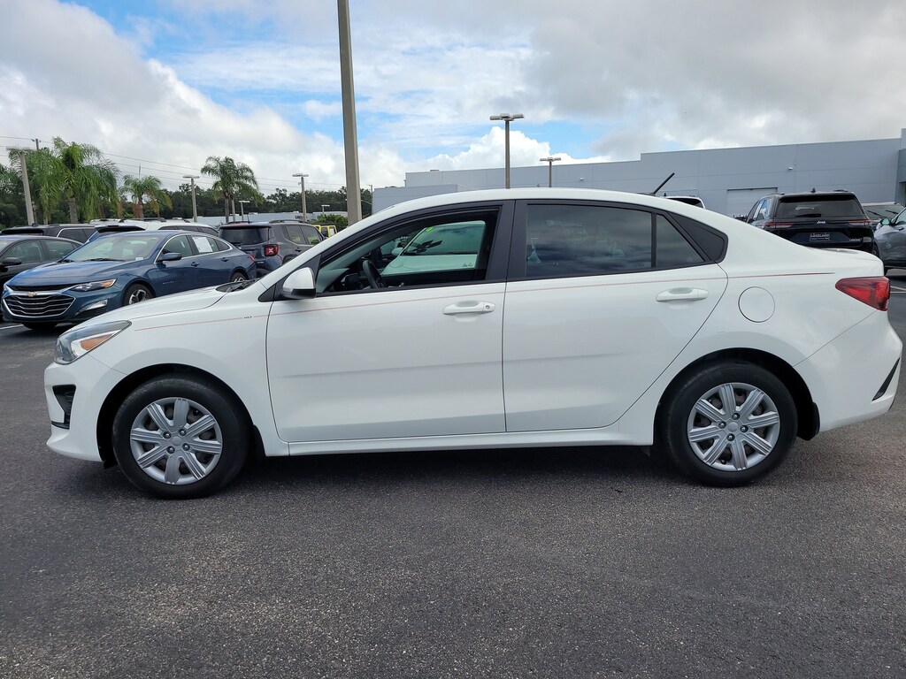 2022 Kia Rio S photo 7