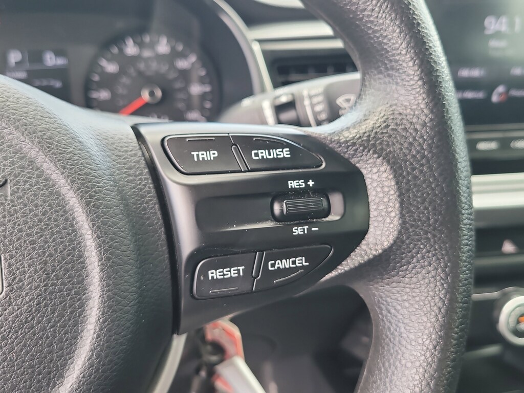 2022 Kia Rio S photo 26