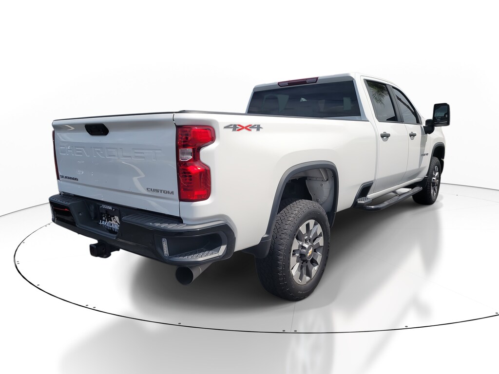 2024 Chevrolet Silverado 2500HD Custom photo 4