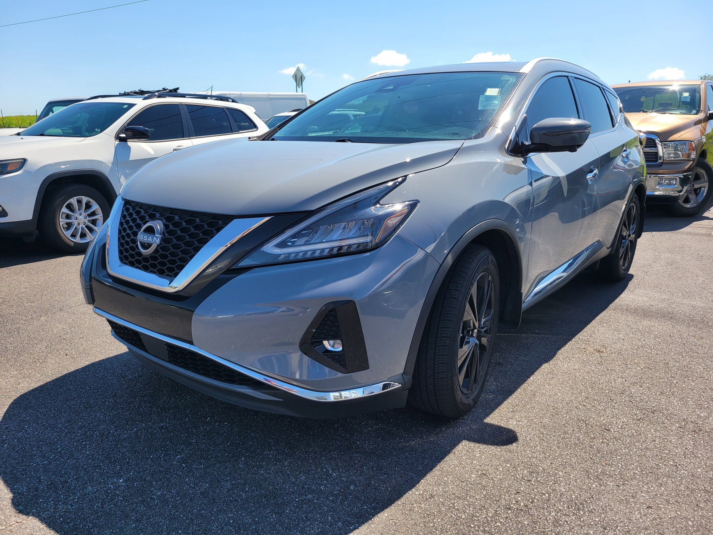 2023 Nissan Murano Platinum photo 3