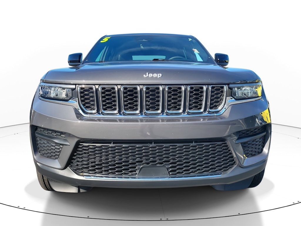 Used 2025 Jeep Grand Cherokee Laredo SUV