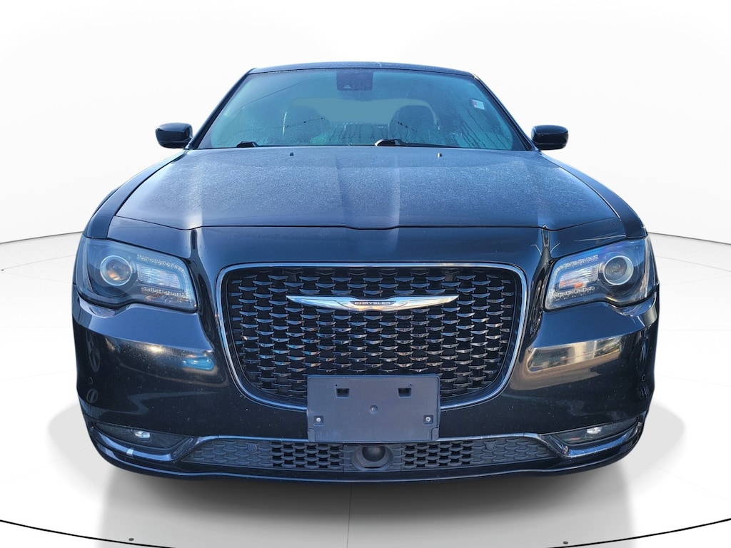 Used 2018 Chrysler 300 S Sedan