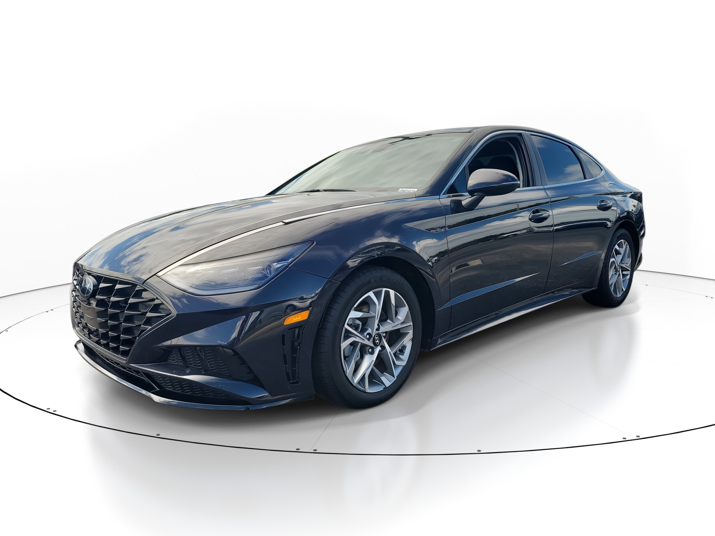2023 Hyundai Sonata SEL photo 3