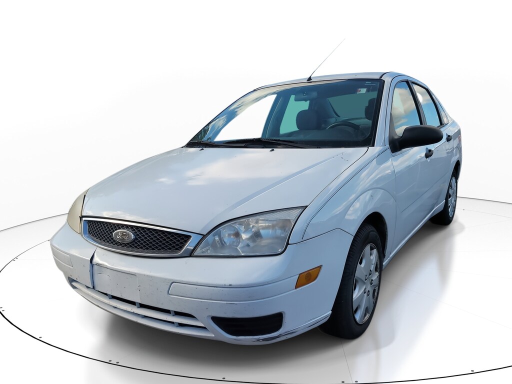 Used 2005 Ford Focus Sedan