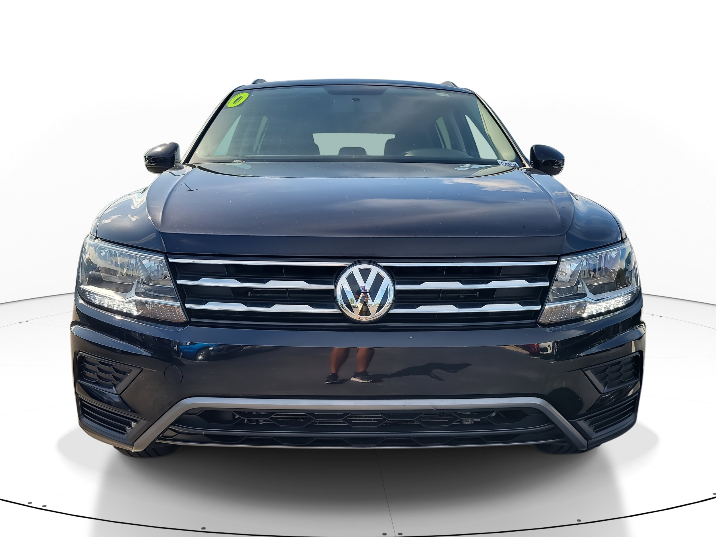 2020 Volkswagen Tiguan S photo 2