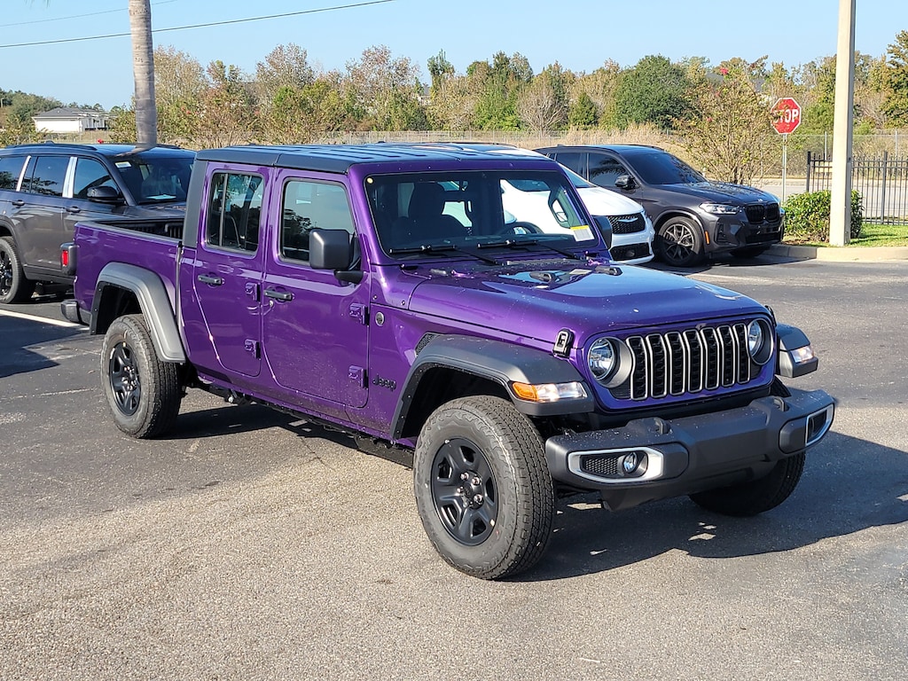 New 2026 Jeep Gladiator SPORT 4X4 Pickup
