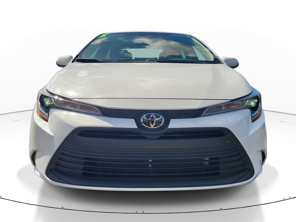 Used 2025 Toyota Corolla LE Sedan